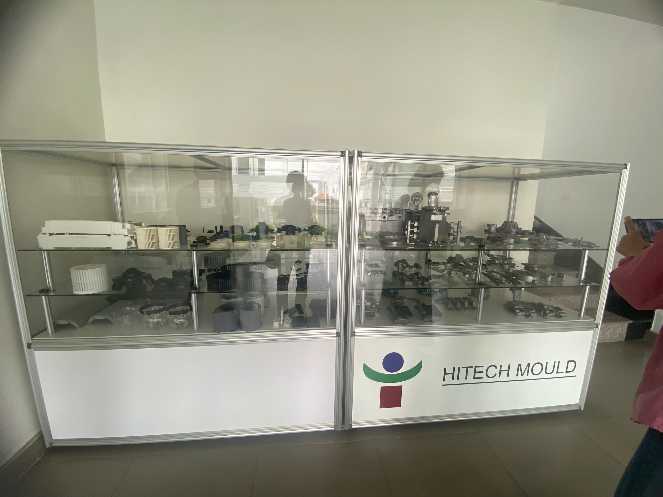 Sample sheft 1.jpg